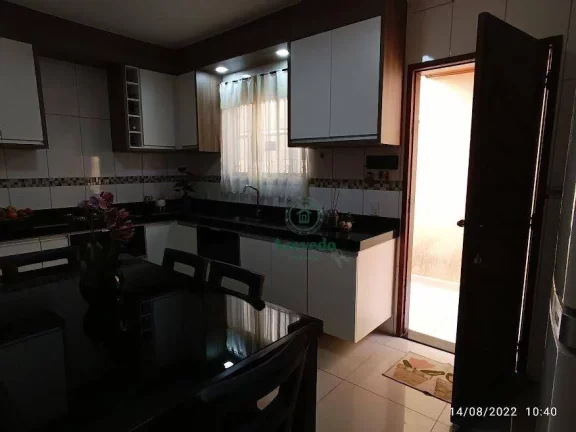 Imagem Sobrado com 4 dormitórios à venda, 132 m² por R$ 795.000,00 - Vila Rosália - Guarulhos/SP