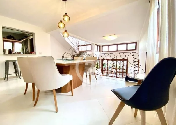 Imagem Casa com 4 dormitórios à venda, 325 m² por R$ 1.110.000,00 - Jardim São Vicente - Cotia/SP