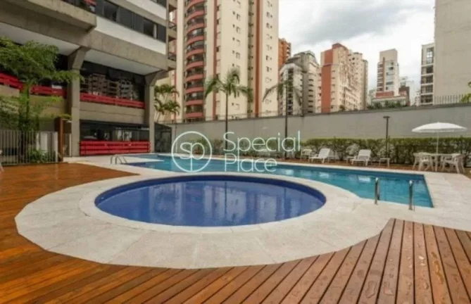 Imagem 115 metros 4 dormitórios 1 suíte 4 banheiros 2 vagas Living para 2 ambientes, ampla varanda, ensol...