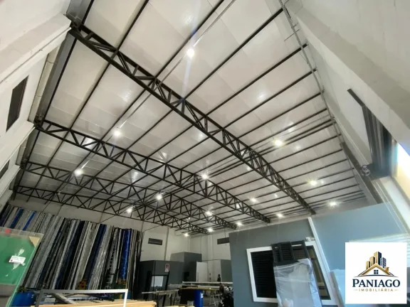 Imagem Barracão 430 m², pé direito alto, energia solar - Parque Geórgia, Cuiabá/MT