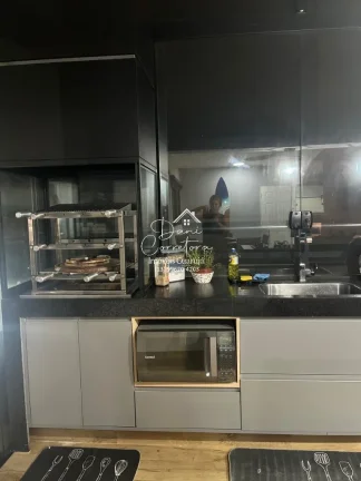 Imagem Magnífica cobertura de 3 quartos à venda no Morro do Maluf em Guarujá-SP: 3 suítes, 2 salas, 4 banheiros, 2 vagas e 200m² de área!