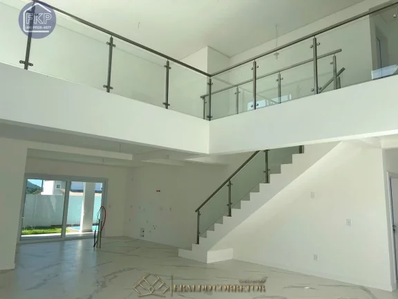Imagem Casa Alto Padrão 4 suítes!