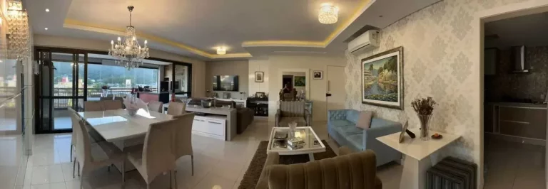 Imagem Apartamento mobiliado com 4 dormitórios sendo 2 suítes e 3 vagas de garagem em Itajaí