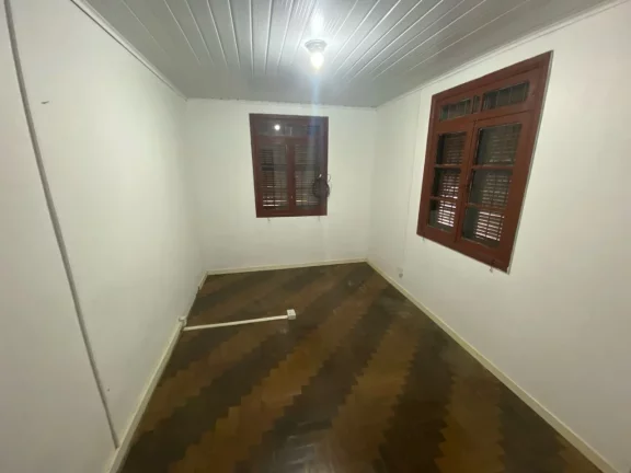Imagem CASA RESIDENCIAL em São Francisco do Sul - SC, Centro