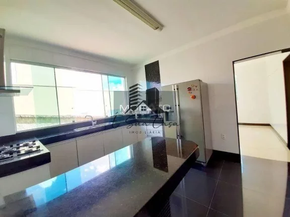 Imagem Casa 4 Quartos no Bairro Trevo