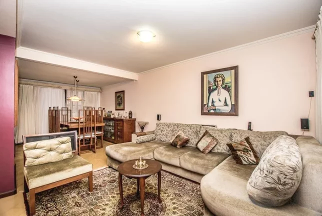 Imagem Sobrado 4 quartos no Santo Inácio.