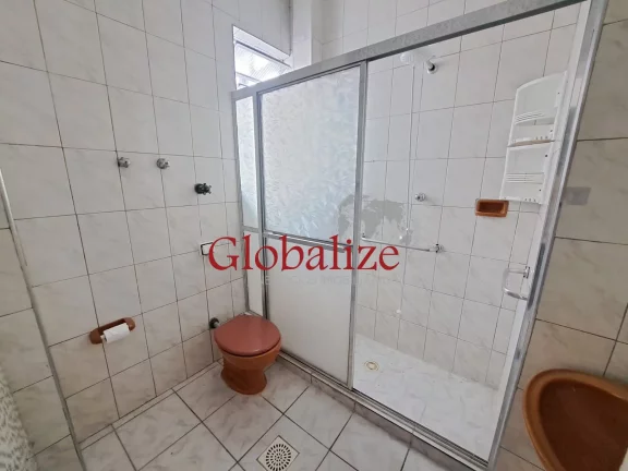 Imagem Apartamento à venda com 55m², 2 quartos, elevador, vaga, 1 quadra da praia por R$427.000,00 no Boqueirão em Santos