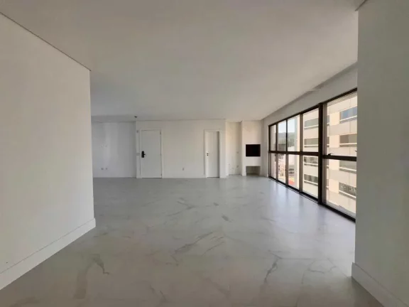 Imagem Apartamento sem mobilia com 3 dormitórios sendo 3 suítes e 3 vagas de garagem em Balneário Camboriú