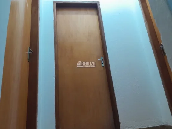 Imagem Vende-se casa com dois quartos no Bairro Monte Castelo- Igarapava/SP