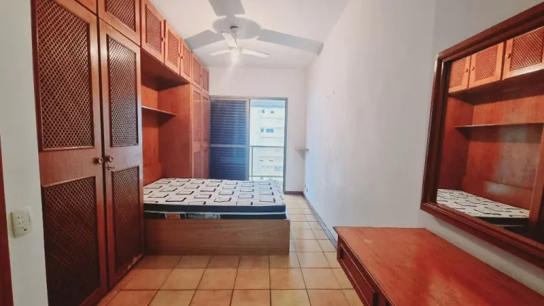 Imagem PITANGUEIRAS - LOCALIZAÇÃO PRIVILEGIADA, UMA QUADRA DA PRAIA, CONDOMÍNIO BAIXO, 02 VAGAS DE GARAGEM NO PRÉDIO.