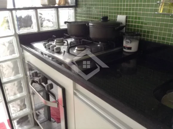 Imagem  Excelente apartamento totalmente reformado - Campo Grande