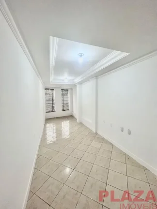 Imagem Ampla Sala | Av dos Estados | Piso superios | 3 Banheiros | Cozinha | Anual | Balneário Camboríu