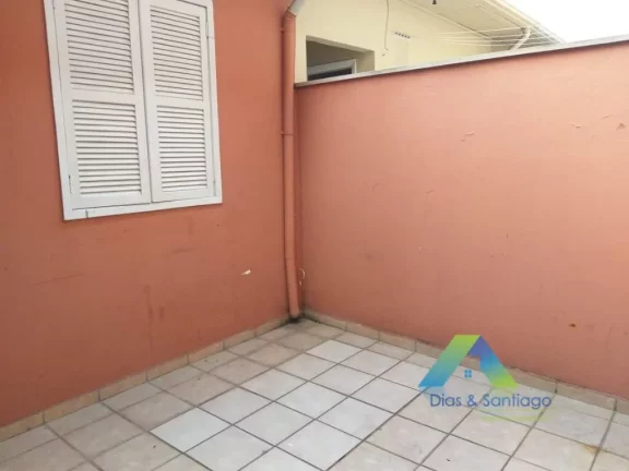 Imagem Excelente sobrado de 90m², próximo ao Aeroporto de Congonhas, 2 dormitórios, 1 vaga, edícula, bairro tranquilo, residencial e sem barulho de avião.