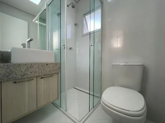Imagem Excelente cobertura de luxo à venda na Riviera de São Loure Módulo 08 em Bertioga-SP: 4 quartos, 4 suítes, 2 salas, 2 vagas, 209,00m². Venha conferir!