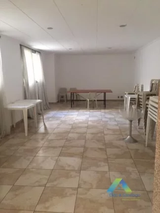 Imagem Apartamento com ótima localização a 10 minutos da estação do metro Ana Rosa com 3 dormitórios sendo 1 suite com fácil acesso a Comércios e Avenidas.