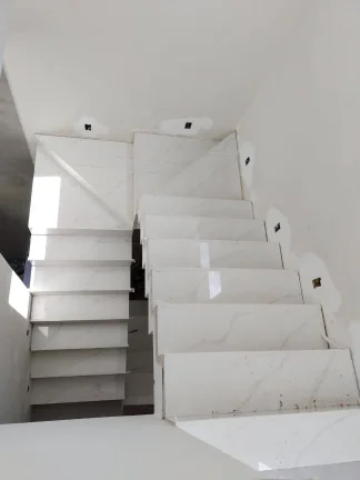 Imagem Sobrado Novo Alto Padrão 3 Dormitórios e 3 Suítes Estuda Permuta