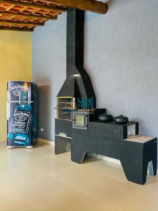 Imagem LINDA CASA ASSOBRADADA COM ÁREA DE LAZER E HIDROMASSAGEM NO ITAGUÁ!