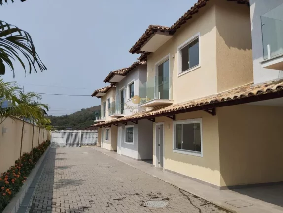 Imagem Casa em Condomínio para Venda em Guapimirim / RJ no bairro Cotia