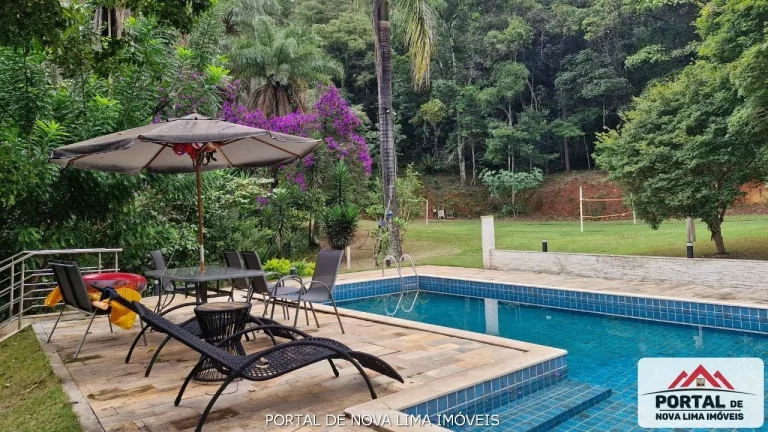 Sítio de Luxo à Venda em Nova Lima, com lagoa e um terreno de 10.000m², Casa Alto Padrão e Natureza Exuberante