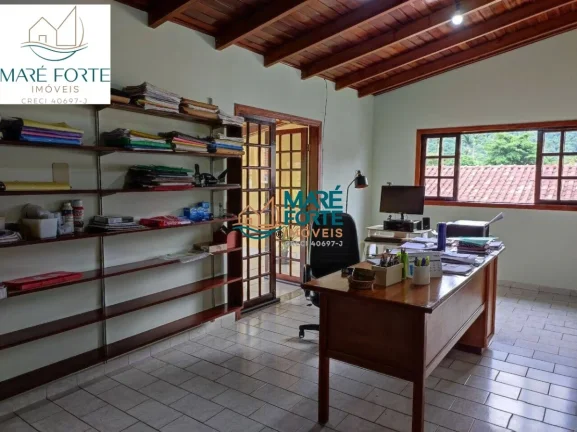 Imagem ÓTIMA CASA COM 05 QUARTOS SENDO 03 SUITES - OPORTUNIDADE.