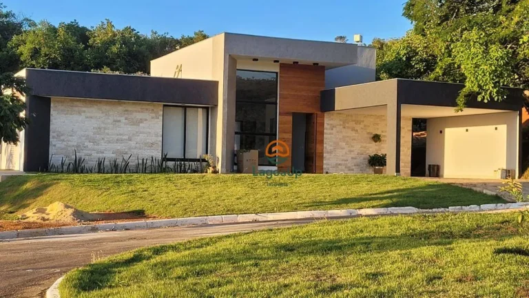 Imagem Casa com 4 dormitórios à venda, 235 m² por R$ 2.100.000,00 - Condomínio Monte Ville - Lagoa Santa/MG