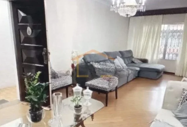 Imagem Sobrado mobiliado, com aproximadamente 298m², 5 dormitórios, sendo 2 suites, uma na parte superior...