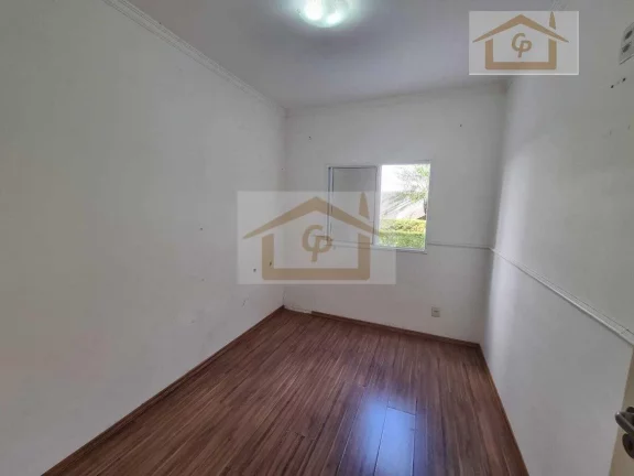 Imagem *Com quintal , 1 quarto, varanda, 1 vaga