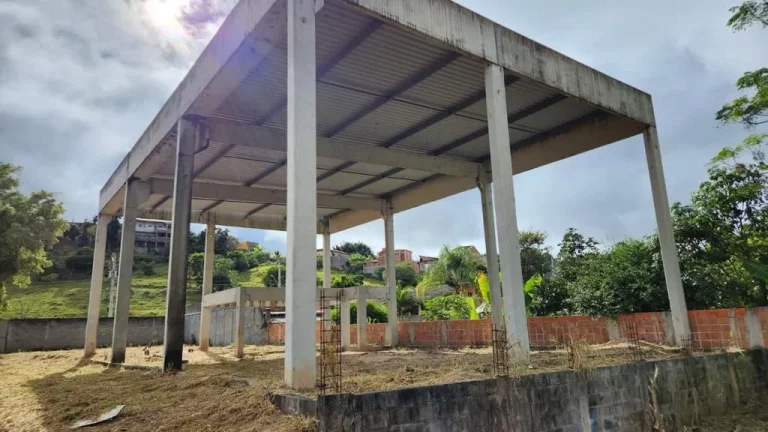 Imagem Terreno à venda, 1 m² por R$ 750.000,00 - Jardim Capitingal - São José dos Campos/SP