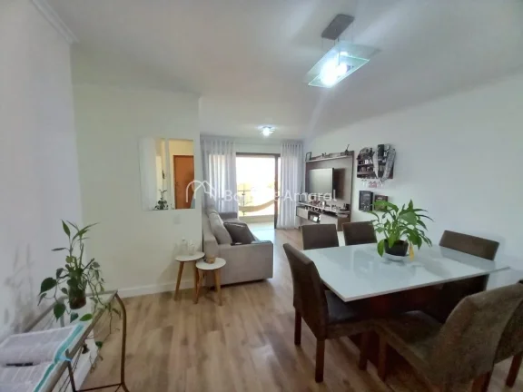 Imagem Apartamento espaçoso no coração do Bosque com uma localização privilegiada:

Situado em uma rua...