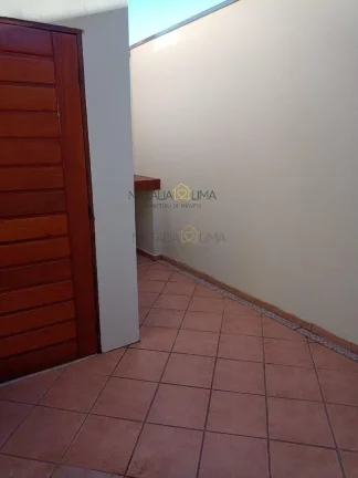 Imagem Casa com 3 dormitórios a venda no Morumbi Sul, próximo ao Shopping e Metrô Campo Limpo.