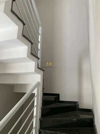 Imagem Maravilhosa Casa Triplex à venda com 3 quartos 1 suíte , Espaço Gourmet, 210m2 ,3 quadras do Centro de Piraquara,Bairro Araçatuba