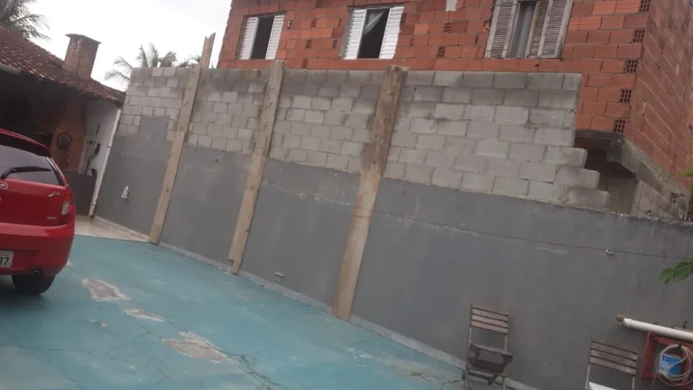 Imagem Casa para Venda em Itanhaém, Bopiranga, 3 dormitórios, 2 banheiros, 4 vagas