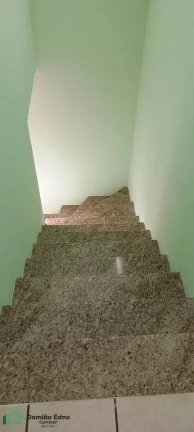 Imagem SOBRADO COM 3 DORMITÓRIOS SENDO 1 SUITE