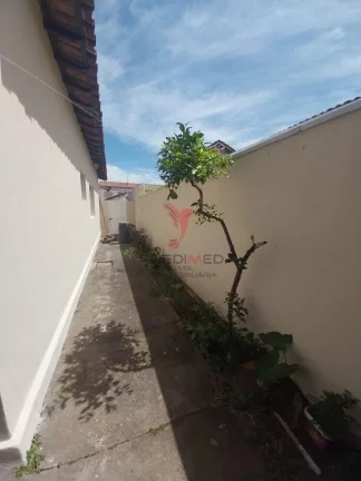 Imagem ...lt;br...gt;Casa ...agrave; venda no bairro Santa Rita em Guaratinguet...aacute;. S...atilde;o 3 q...