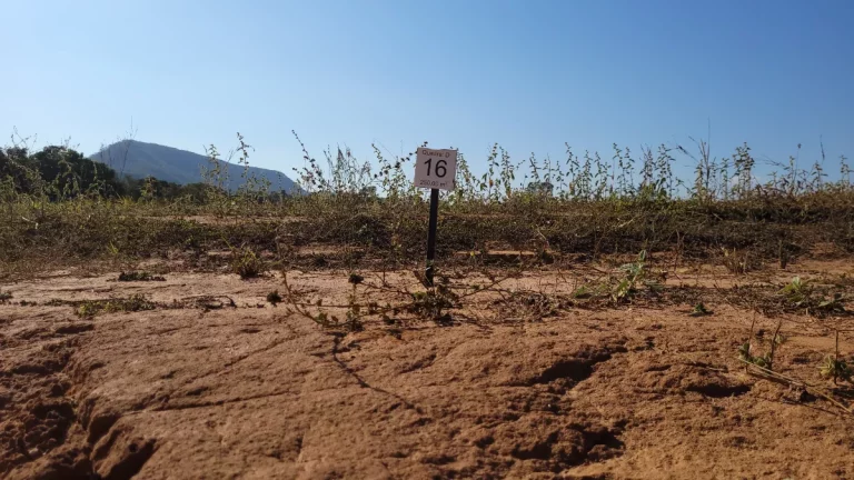 Imagem Terreno residencial para venda em Villagio do Lago, 250m2