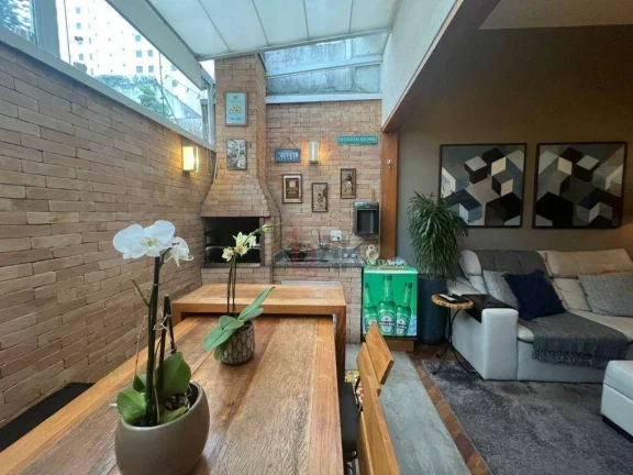 Imagem Casa à venda em Condominio fechado Real Parque - SP
