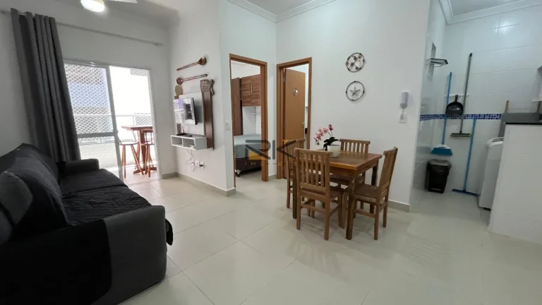 Apartamento à venda nas Toninhas com 1 dormitórios, varanda gourmet com churrasqueira e piscina