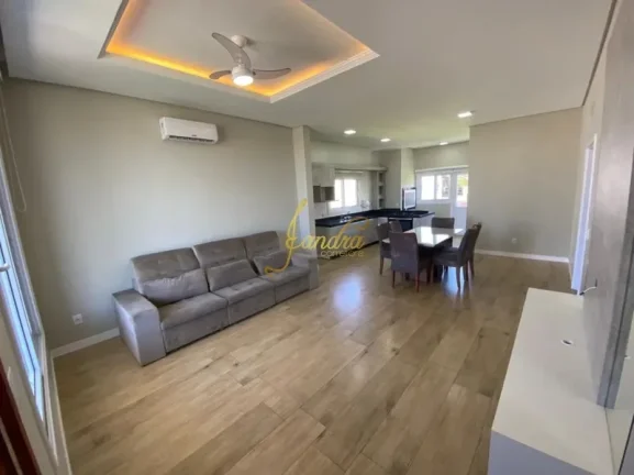 Imagem Casa térrea em condomínio fechado mobiliada e decorada
