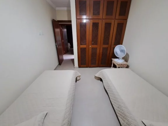 Imagem APARTAMENTO AMPLO COM 3 DORMITÓRIOS NO CALÇADÃO DA PRAIA DE PITANGUEIRAS.