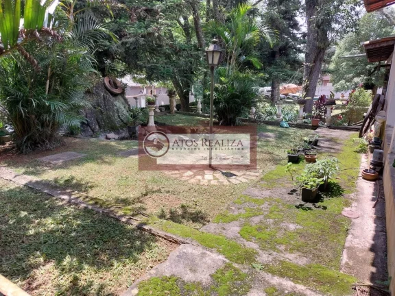 Imagem Vendo SUPER Oportunidades em condomínio clube em São Bernardo do Campo. Casa com uma área útil de 420m2, terreno de 1500m2, São 3 Dormitorios, sendo 1 Suíte, casa em condômino fechado, com clube dentro do Condomínio, Restaurante para os Sócios, um super i