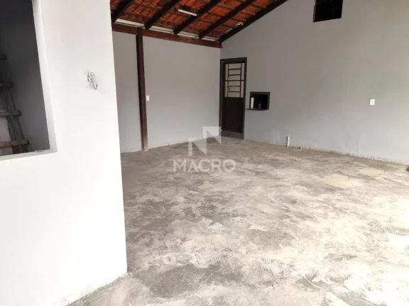 Imagem Casa com sala comercial | Barra do Rio Cerro