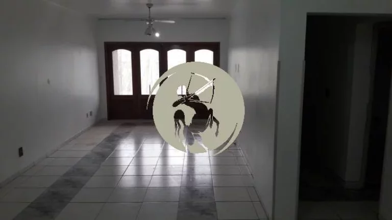 03 dorms, com suíte e dep. Empregada