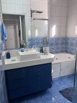 Imagem Sobrado com 3 Dormitórios