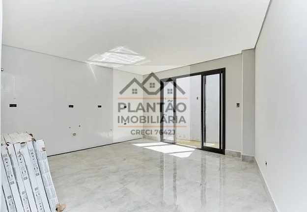 Foto do imóvel: Sobrado a Venda no bairro Boa Vista - Curitiba, PR