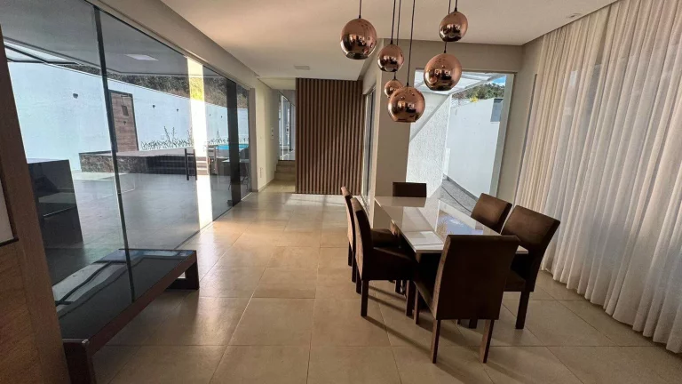 Imagem ESPETACULAR CASA DE 3 QUARTOS COM SUÍTE NO CONDOMÍNIO OURO VERDE – BETIM