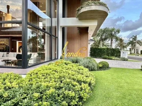 Imagem Sobrado em condomínio fechado com 05 suites vista Marina
