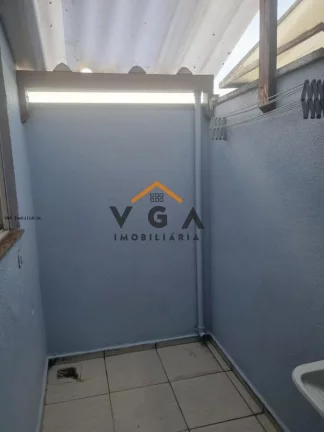 Imagem Sobrado para Venda em São Paulo, Itaquera, 2 dormitórios, 1 banheiro, 1 vaga
