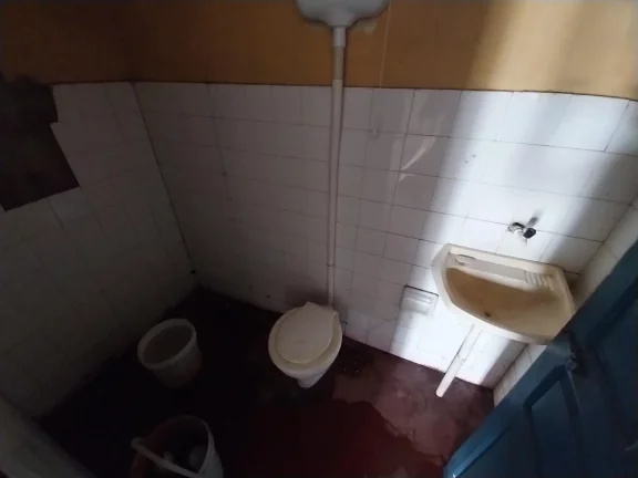 (LJ2235) Um box medindo 50m² localizado no bairro Franciscanos