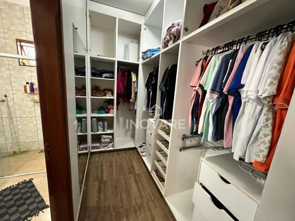 Imagem Casa com 3 dormitórios à venda, 200 m² por R$ 600.000,00 - Jardim Morumbi - Itumbiara/GO