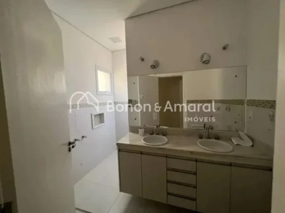 Imagem Casa à venda em condomínio, Bairro das Palmeiras, 3 quartos, Campinas
Sobrado, desocupado, na regi...